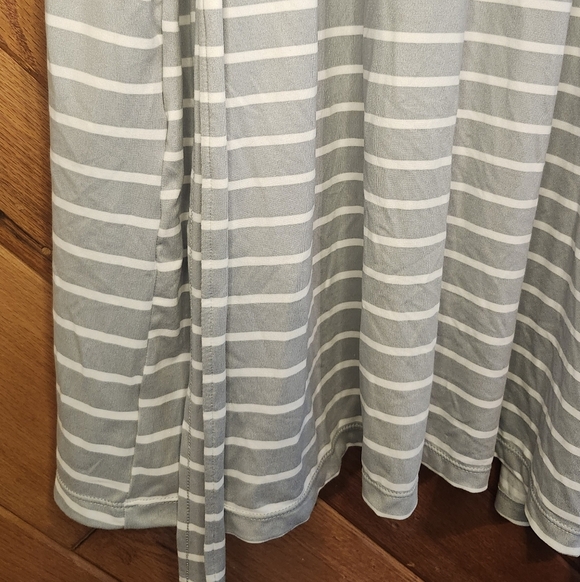 Mommy And Me Matching Gray and White Striped Nursing Robe And Baby Hat S/M - Picture 12 of 14